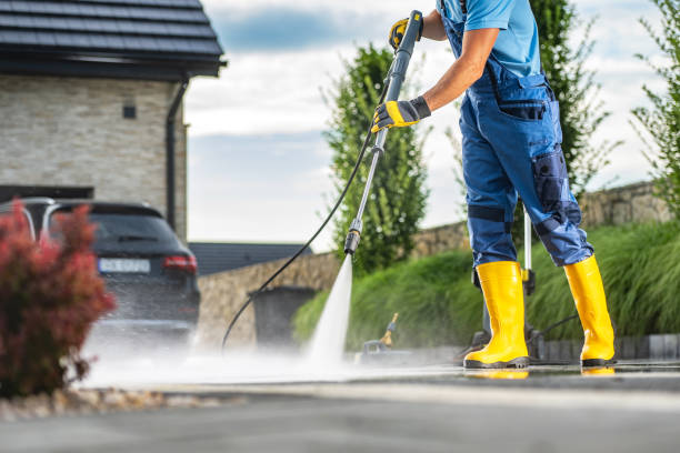 Best Deck Pressure Washing  in Savoy, IL